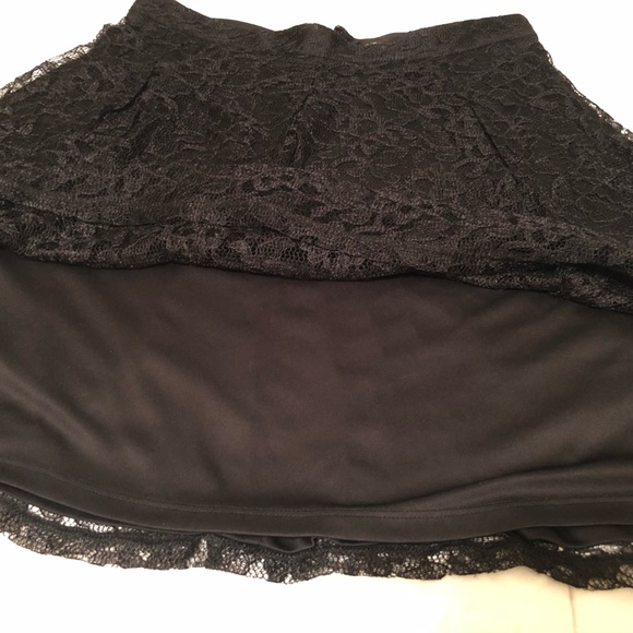 Express Lined Lace Skirt - Picture 5 of 5